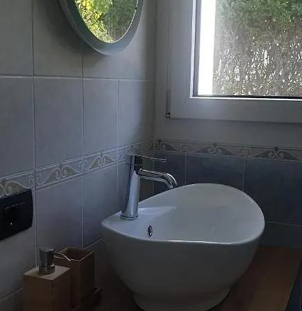 度假居 I Laghee Casette Breva E Tivano -garden-parking-lake View - Bike Friendly House