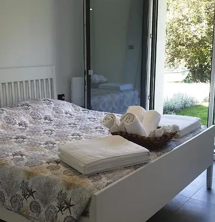 I Laghee Casette Breva E Tivano -garden-parking-lake View - Bike Friendly House Semesterbostad